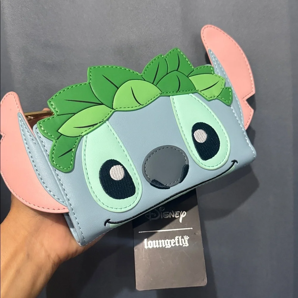 Loungefly 🩵💚loungefly luau